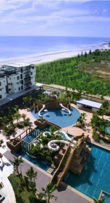 Beachfront Villa At Swiss Garden Resort Residences - Min 2 Nights Stay Kuantan Exterior photo